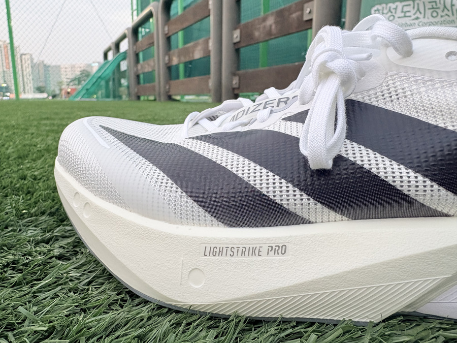 아디다스 보스턴13 검흰 260mm 세부사진